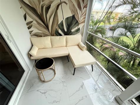 10 SE 13th Street Boca Raton FL 33432