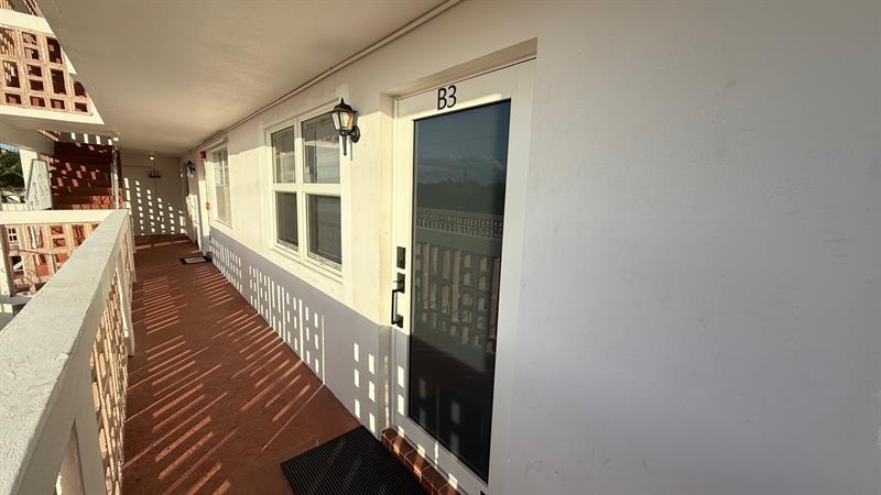 10 SE 13th Street Boca Raton FL 33432