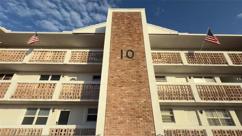 10 SE 13th Street Boca Raton FL 33432