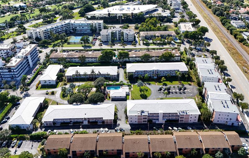 10 SE 13th Street Boca Raton FL 33432