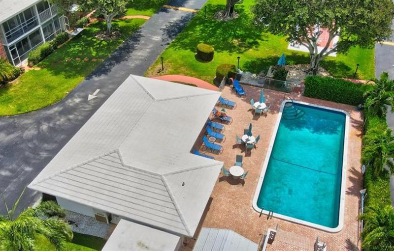 10 SE 13th Street Boca Raton FL 33432