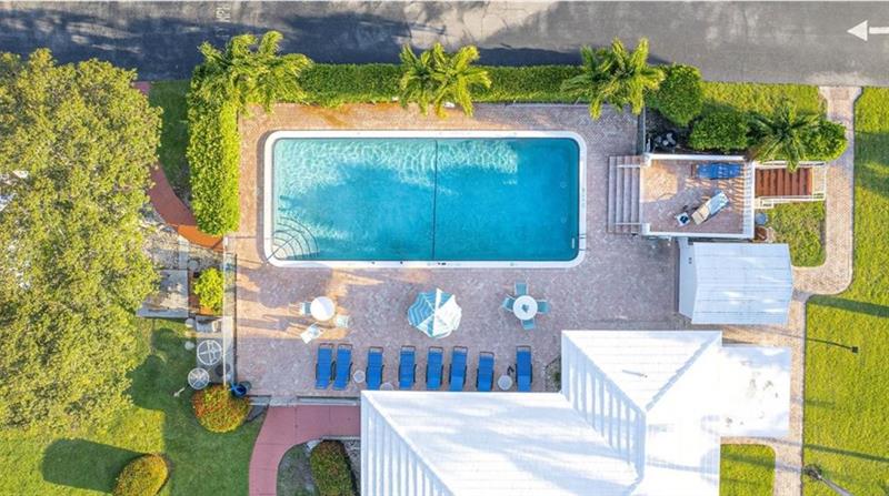 10 SE 13th Street Boca Raton FL 33432