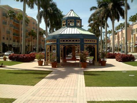 10 SE 13th Street Boca Raton FL 33432