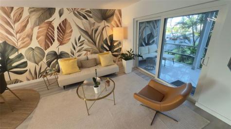 10 SE 13th Street Boca Raton FL 33432