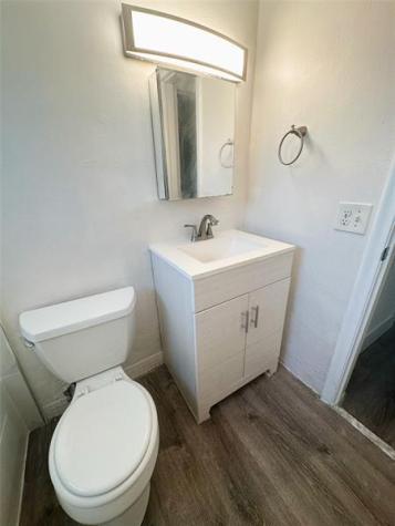 4163 SW 67th Avenue Davie FL 33314