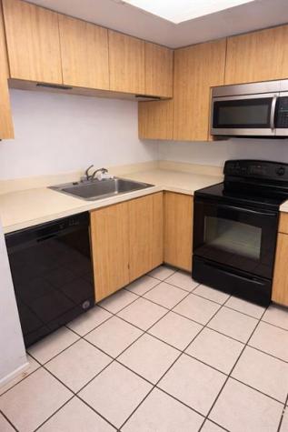 103 Royal Park Drive Oakland Park FL 33309