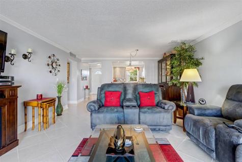 301 SE 3rd Street Dania Beach FL 33004