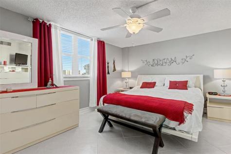 301 SE 3rd Street Dania Beach FL 33004