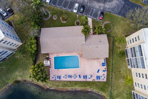 301 SE 3rd Street Dania Beach FL 33004