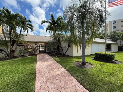 301 SE 3rd Street Dania Beach FL 33004