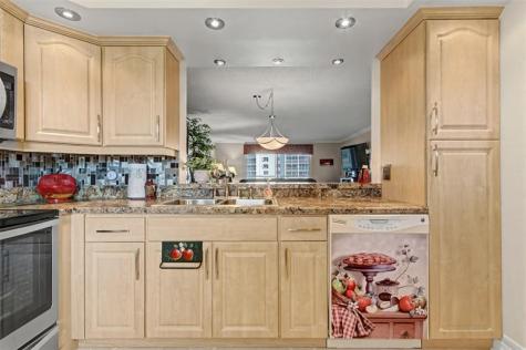 301 SE 3rd Street Dania Beach FL 33004