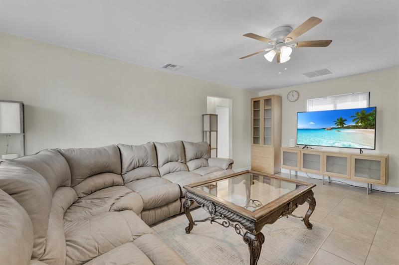 27 Crossings Circle Boynton Beach FL 33435