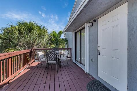 27 Crossings Circle Boynton Beach FL 33435