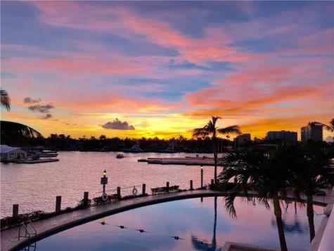 1 Las Olas Circle Fort Lauderdale FL 33316