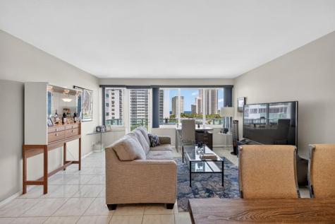 3233 NE 34th Street Fort Lauderdale FL 33308