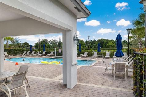4690 Santa Cruz Way Davie FL 33314