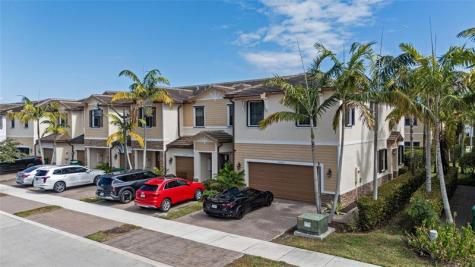 4690 Santa Cruz Way Davie FL 33314