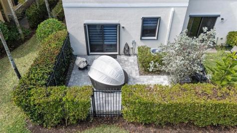 4690 Santa Cruz Way Davie FL 33314