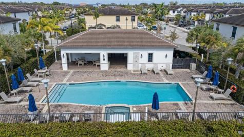 4690 Santa Cruz Way Davie FL 33314