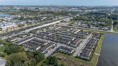 4690 Santa Cruz Way Davie FL 33314
