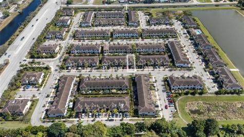 4690 Santa Cruz Way Davie FL 33314