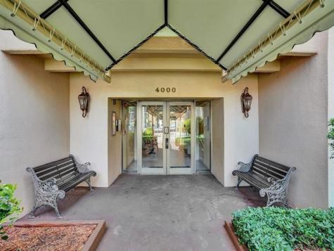 4000 N Hills Drive Hollywood FL 33021