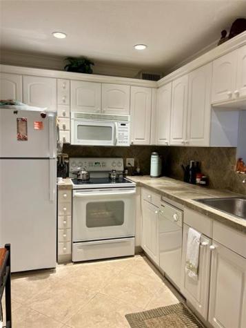 4000 N Hills Drive Hollywood FL 33021