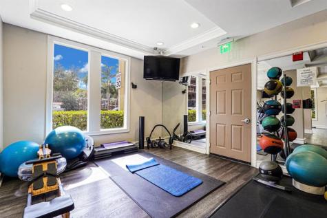 533 NE 3rd Avenue Fort Lauderdale FL 33301