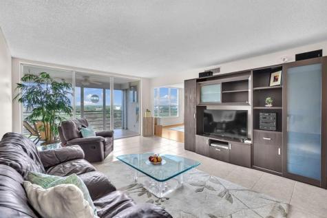 605 Oaks Drive Pompano Beach FL 33069