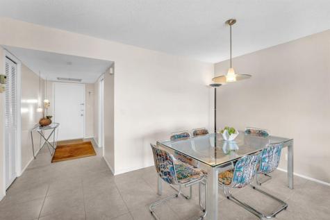 605 Oaks Drive Pompano Beach FL 33069