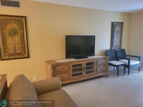 3004 Portofino Isle Coconut Creek FL 33066