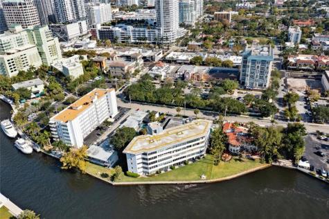 818 SE 4th Street Fort Lauderdale FL 33301
