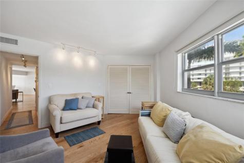 818 SE 4th Street Fort Lauderdale FL 33301