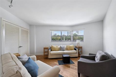 818 SE 4th Street Fort Lauderdale FL 33301