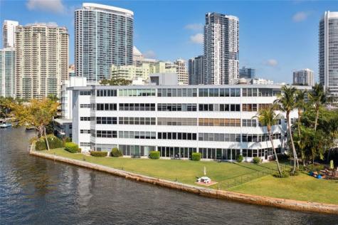 818 SE 4th Street Fort Lauderdale FL 33301