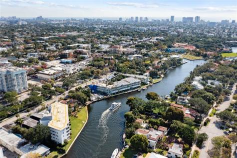 818 SE 4th Street Fort Lauderdale FL 33301