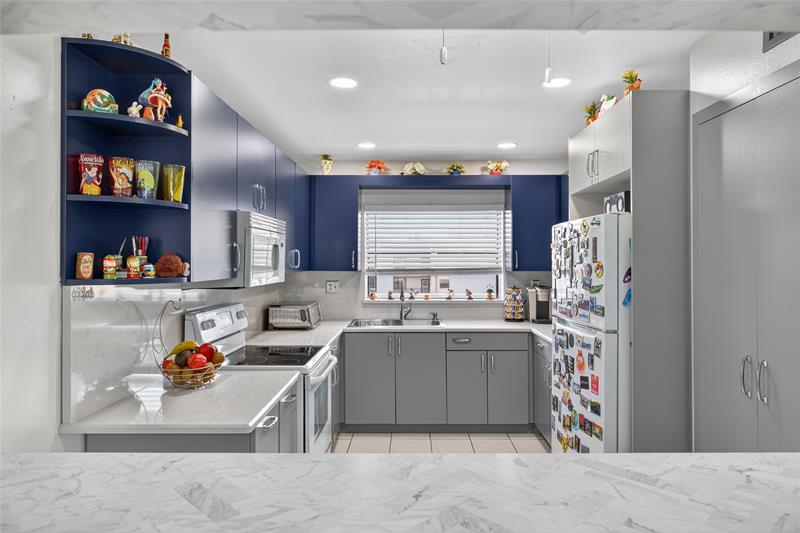 10145 Sunrise Lakes Boulevard Sunrise FL 33322