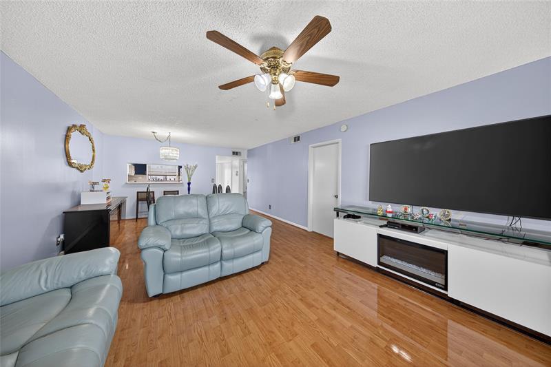 10145 Sunrise Lakes Boulevard Sunrise FL 33322