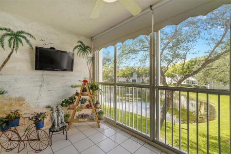 10368 NW 24th Place Sunrise FL 33322
