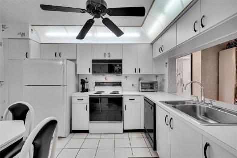 10368 NW 24th Place Sunrise FL 33322
