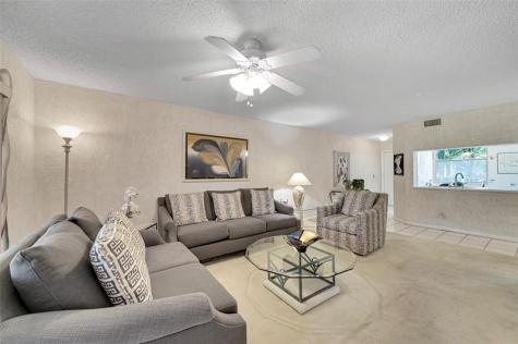 10368 NW 24th Place Sunrise FL 33322