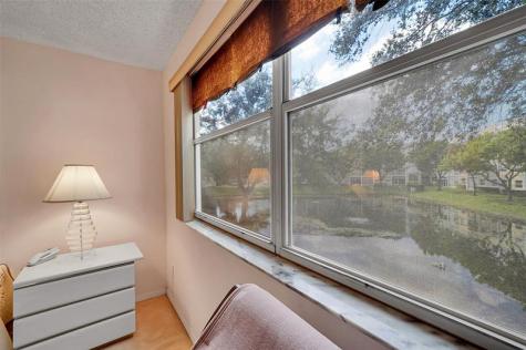 10368 NW 24th Place Sunrise FL 33322