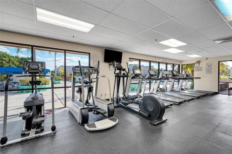 10368 NW 24th Place Sunrise FL 33322