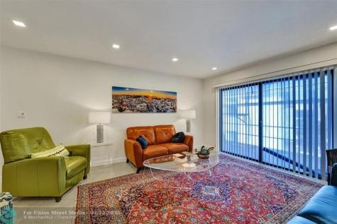 4060 N Hills Drive Hollywood FL 33021