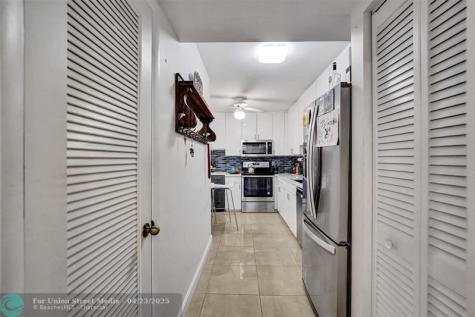 4060 N Hills Drive Hollywood FL 33021