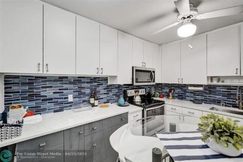 4060 N Hills Drive Hollywood FL 33021