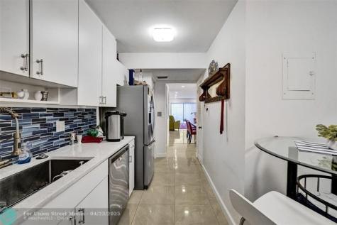 4060 N Hills Drive Hollywood FL 33021