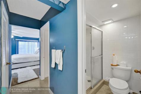 4060 N Hills Drive Hollywood FL 33021