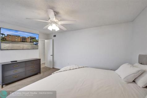 4060 N Hills Drive Hollywood FL 33021