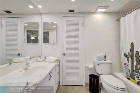 4060 N Hills Drive Hollywood FL 33021